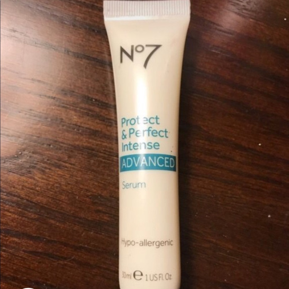 Anti wrinkle eye serum